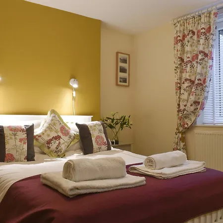 The Garden - Uk32517