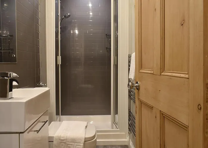 Holiday home The Garden - Uk32517